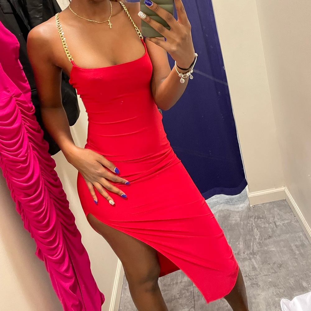 Windsor Red Spaghetti Strap Slip Midi Dress 🌹